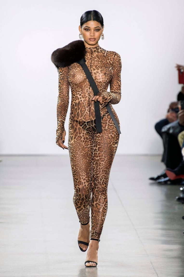 Danielle Herrington  nude photo