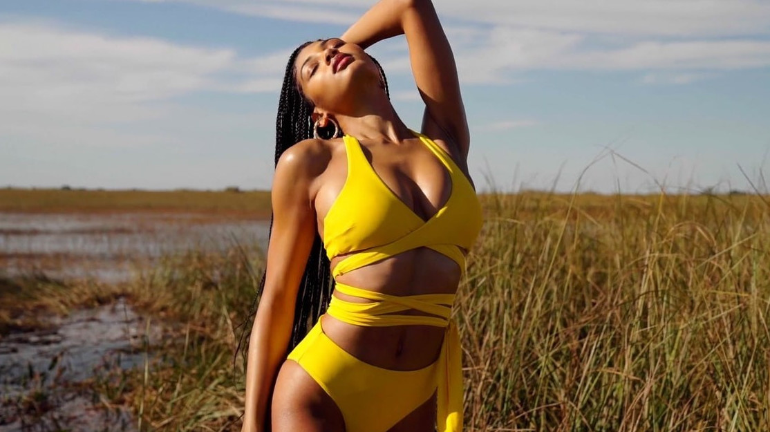 Danielle Herrington  nude photo