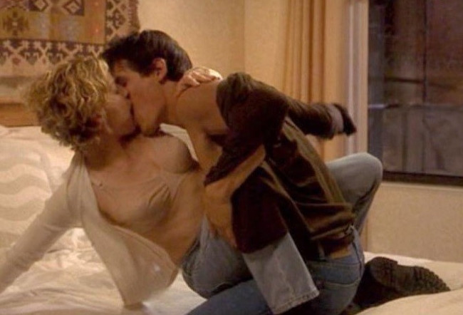 Elisabeth Shue Hollow Man Nude  nude photo