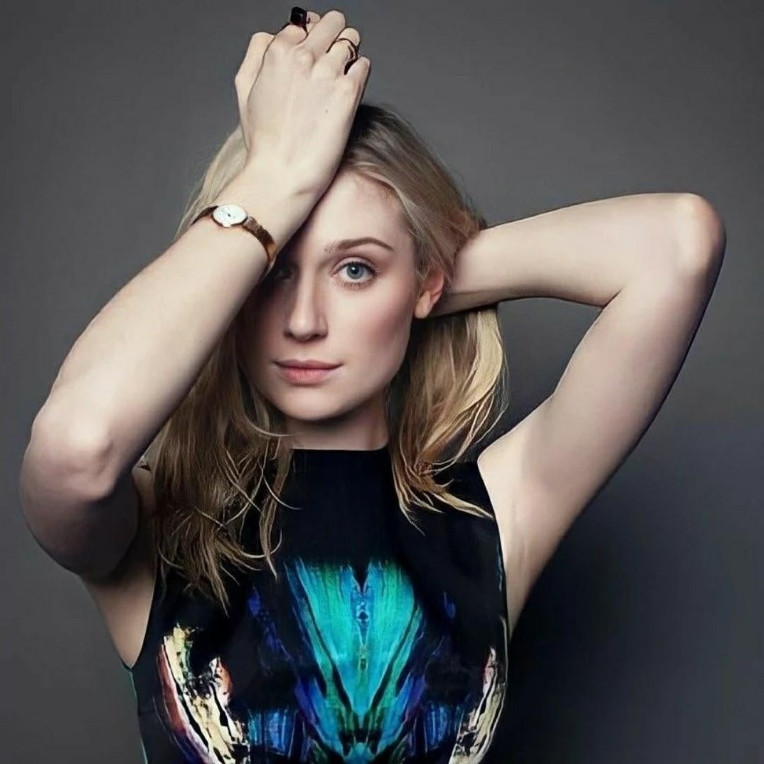 Elizabeth Debicki  nude photo