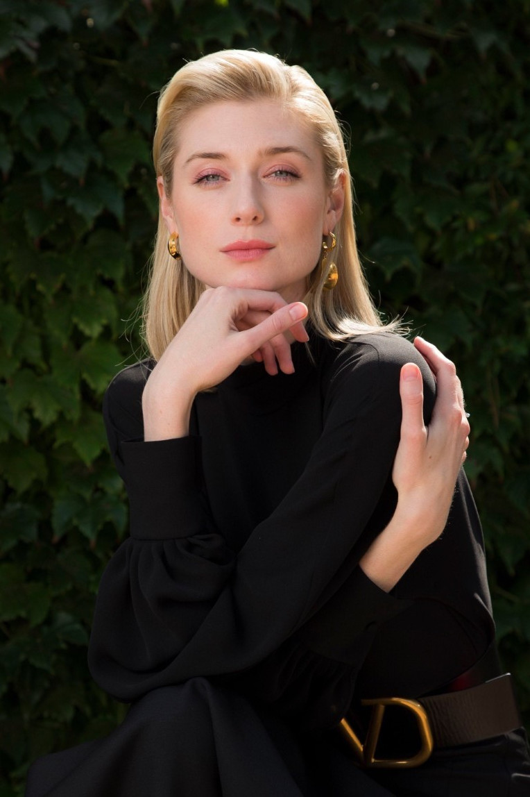 Elizabeth Debicki  nude photo