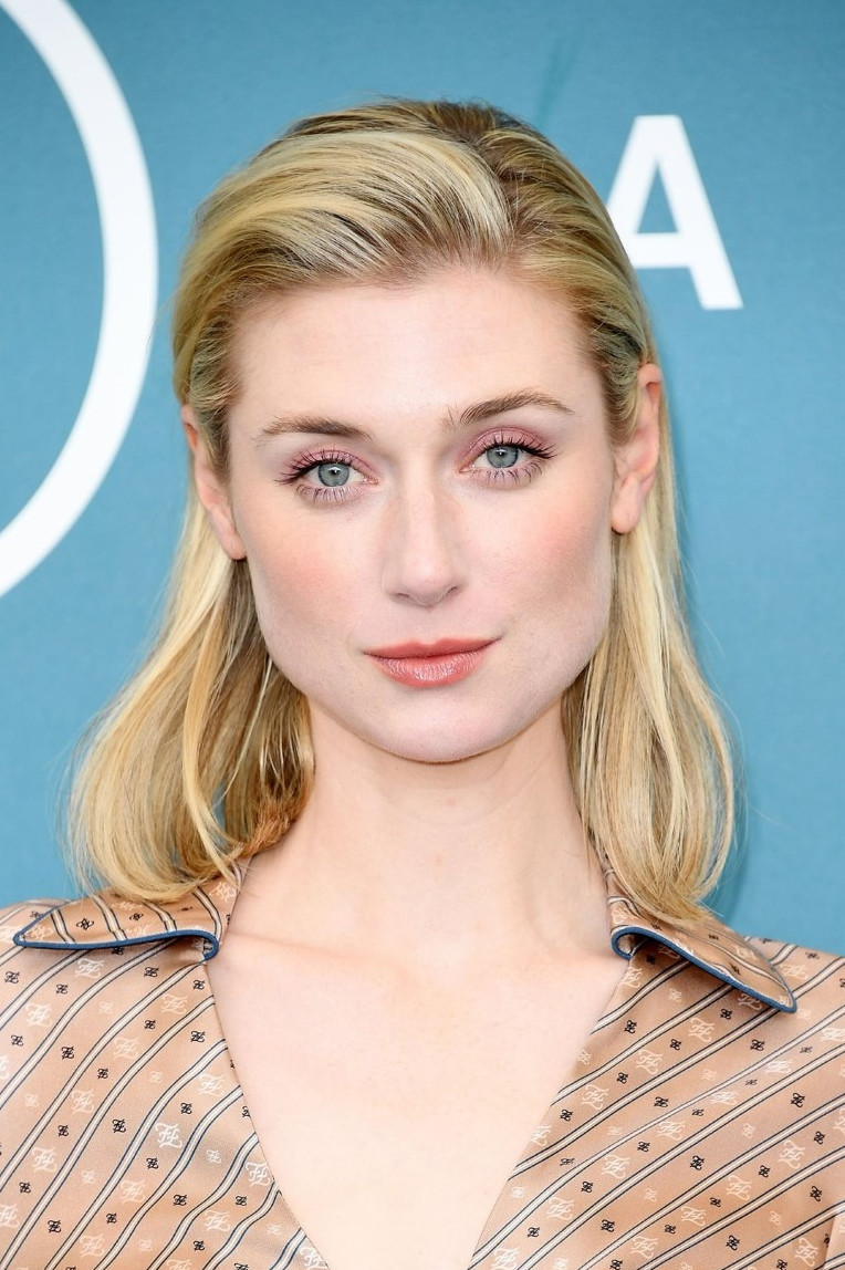 Elizabeth Debicki  nude photo
