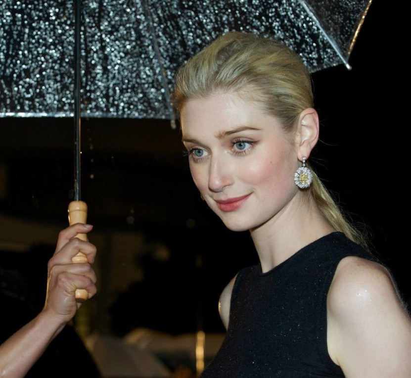 Elizabeth Debicki  nude photo