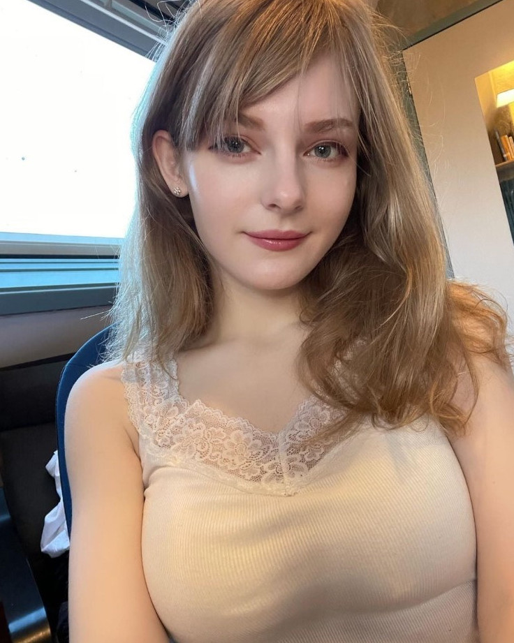 Ella Freya  nude photo