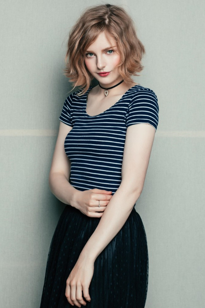 Ella Freya  nude photo
