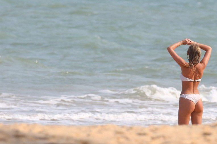 Elsa Hosk Sexy Ass In A Bikini  nude photo