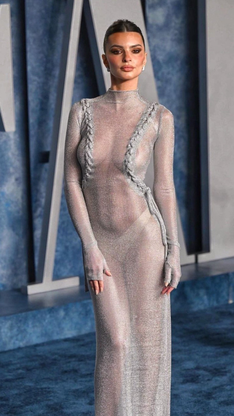 Emily Ratajkowski Braless See Through Boobs  nude photo