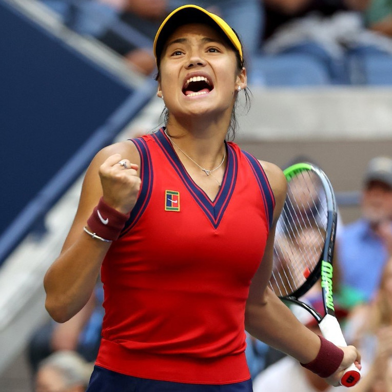 Emma Raducanu  nude photo