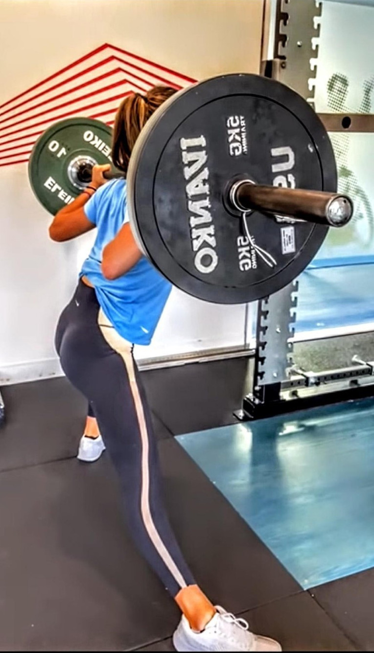 Emma Raducanu Sexy Butt Tight Leggings Workout  nude photo