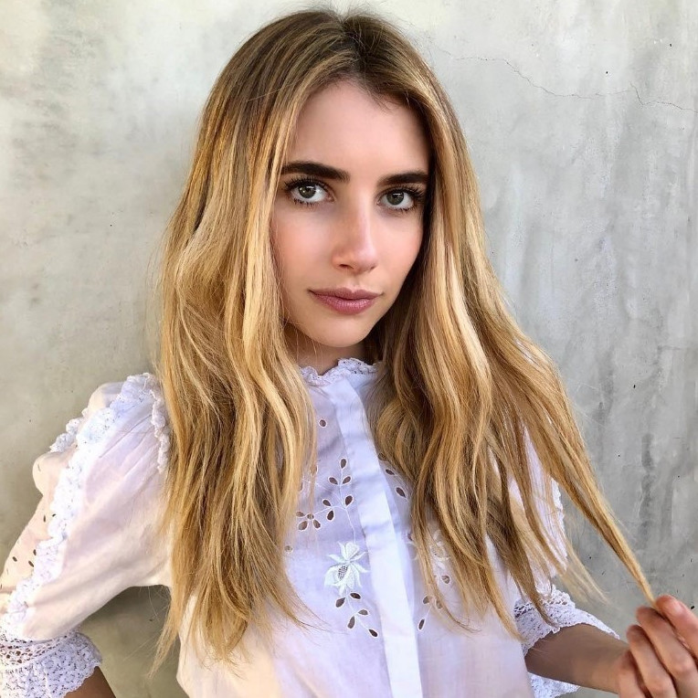 Emma Roberts  nude photo