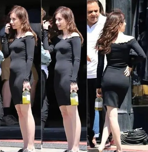 Emma Roberts In A Very Tight Dress  nude photo