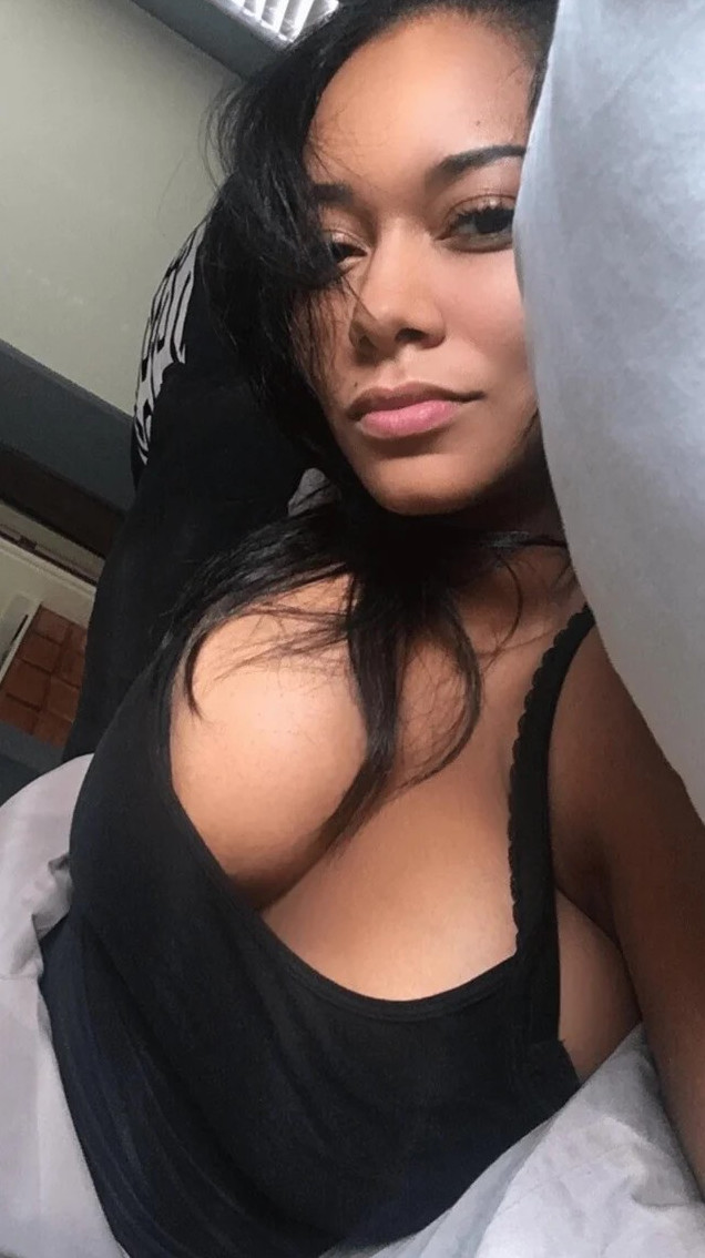 Esther Baxter  nude photo