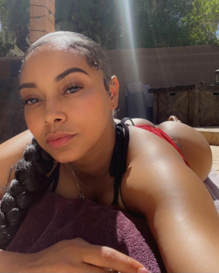 Esther Baxter  nude photo
