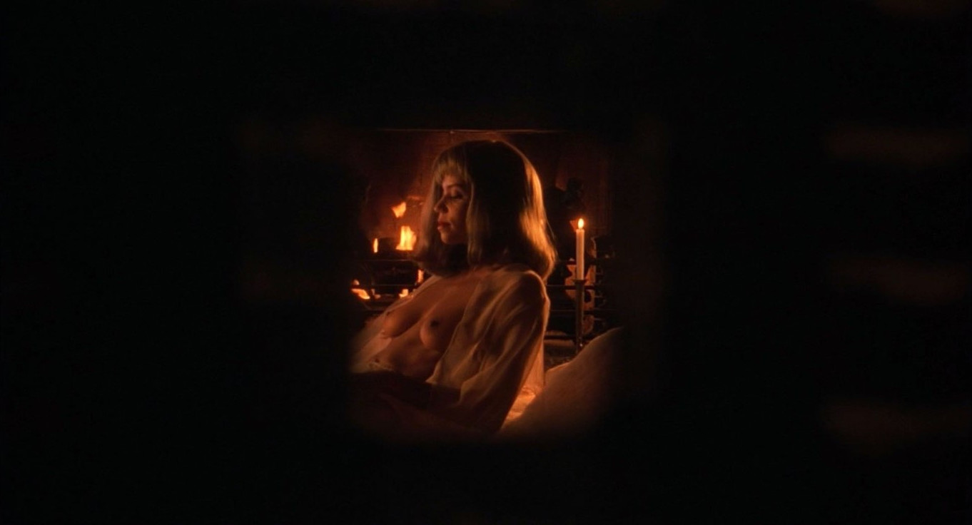Gloria Reuben Nude Tits Sexy Scene  nude photo
