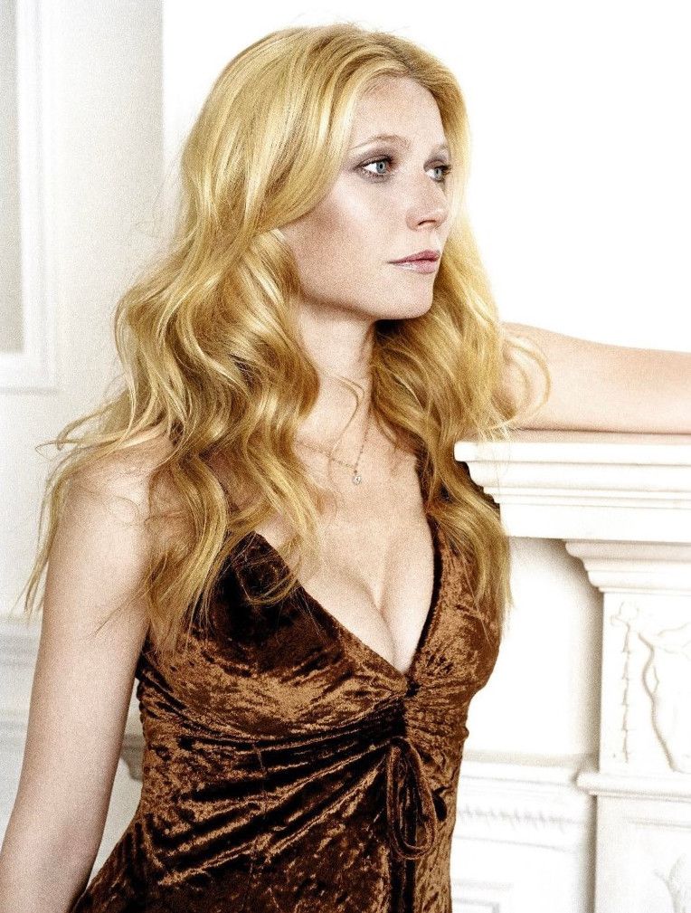 Gwyneth Paltrow  nude photo