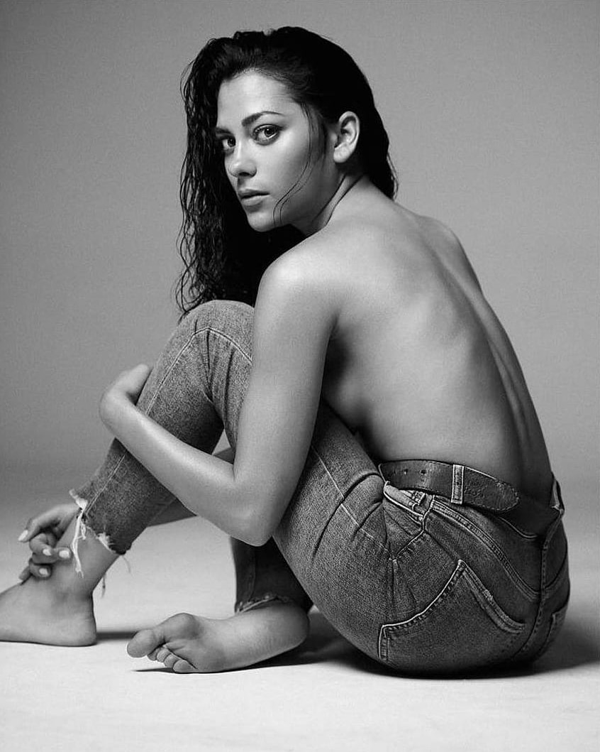 Inbar Lavi Posing Topless Desktop Wallpaper Hot Feet  nude photo