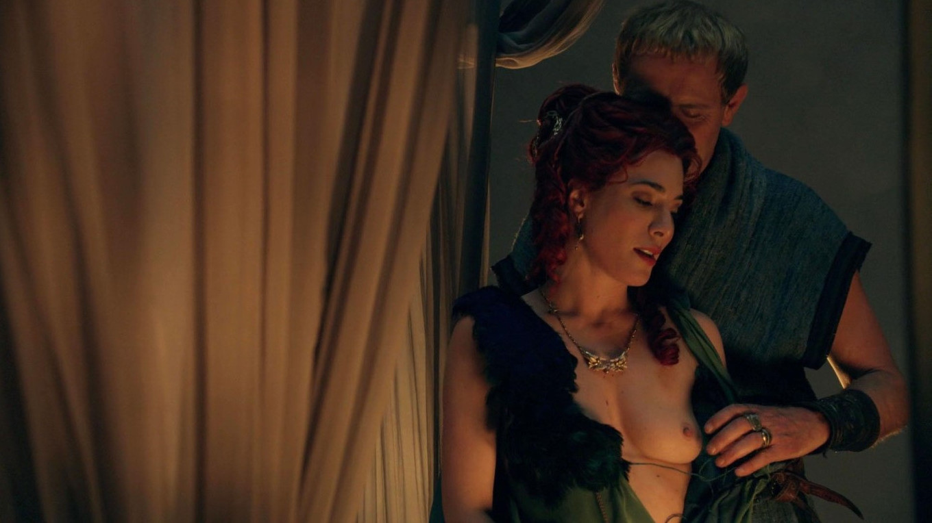 Jaime Murray Naked Boobs  nude photo