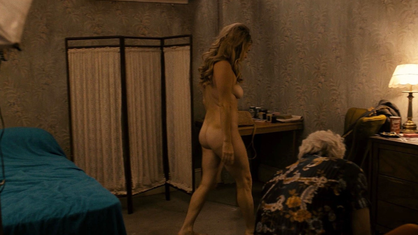 Jamie Neumann  nude photo