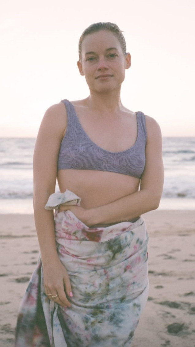 Jane Levy  nude photo