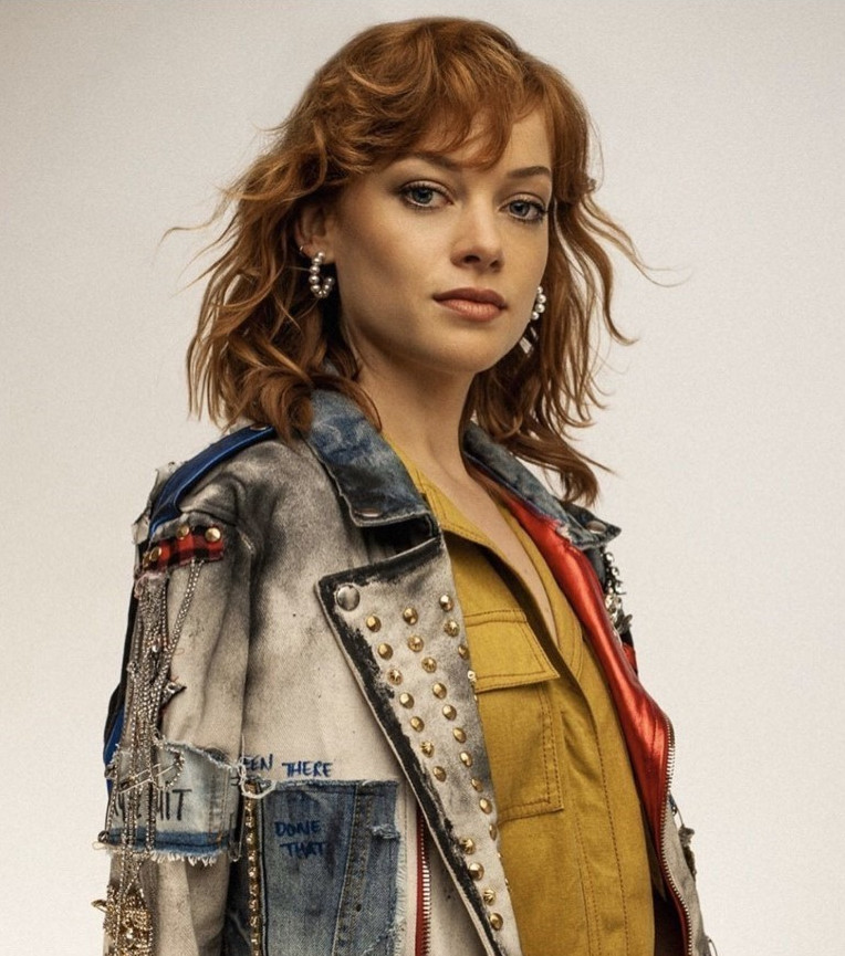 Jane Levy  nude photo