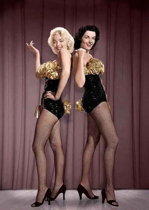 Jane Russell And Marilyn Monroe In Gentlemen Prefer Blondes  nude photo