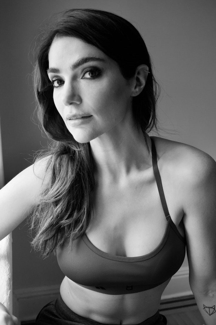 Janet Montgomery  nude photo