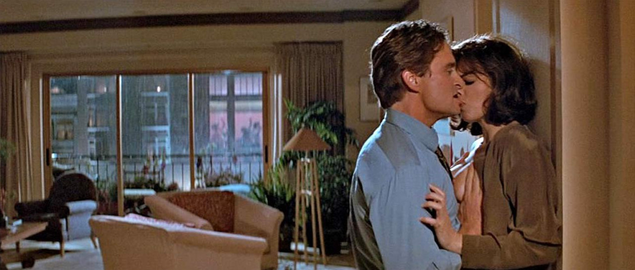 Jeanne Tripplehorn Sexy Boobs Scene  nude photo