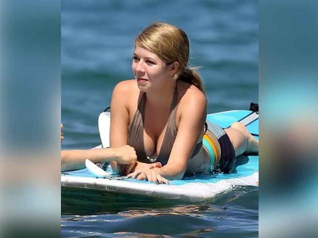 Jennette McCurdy Hot Boobs  nude photo
