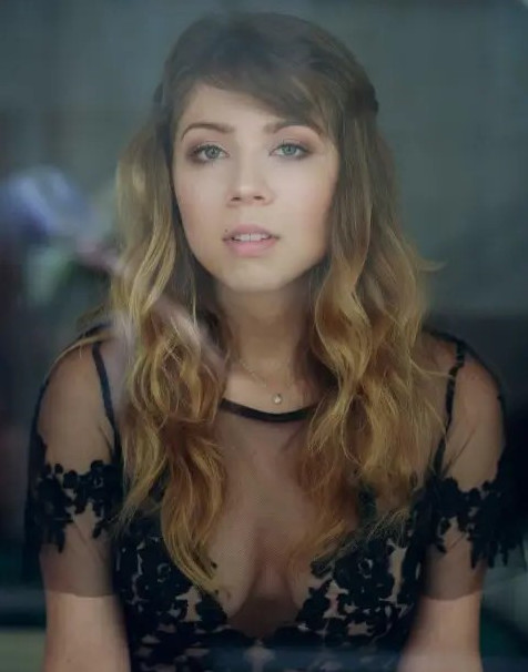 Jennette McCurdy Is Lovely  nude photo