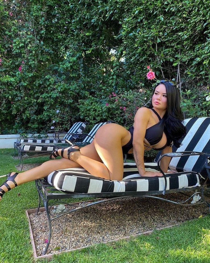 Jessica Sunok  nude photo