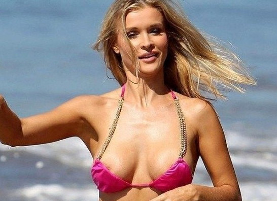 Joanna Krupa Boob Slip  nude photo