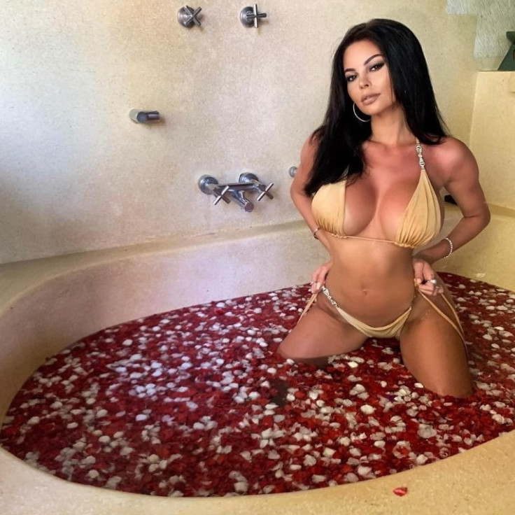 Justyna Gradek  nude photo