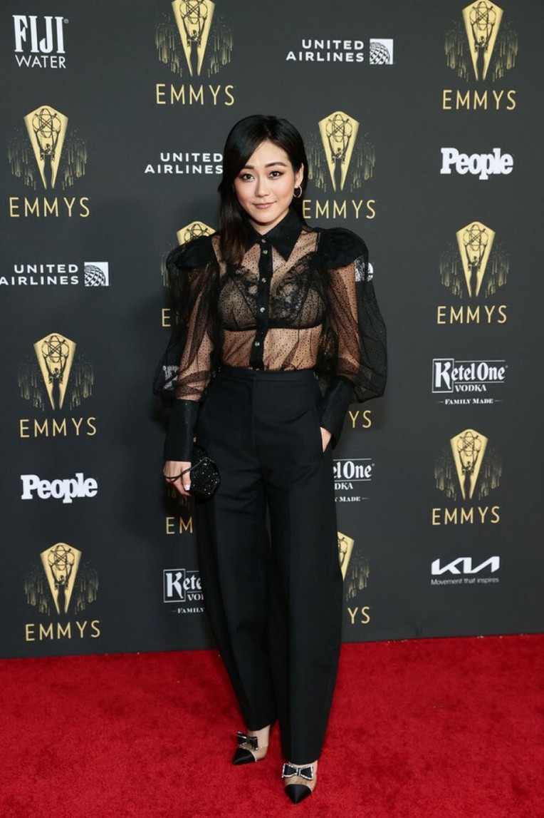 Karen Fukuhara  nude photo