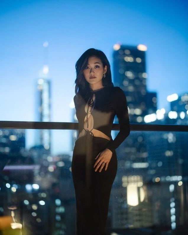 Karen Fukuhara  nude photo