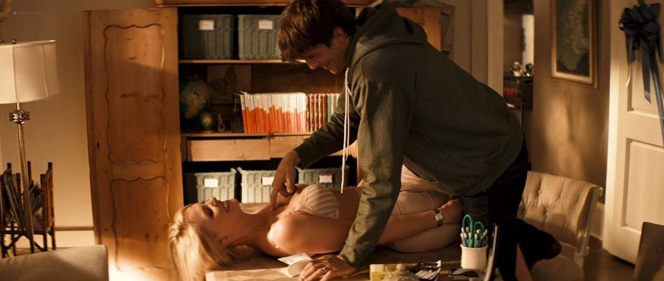 Katherine Heigl  nude photo