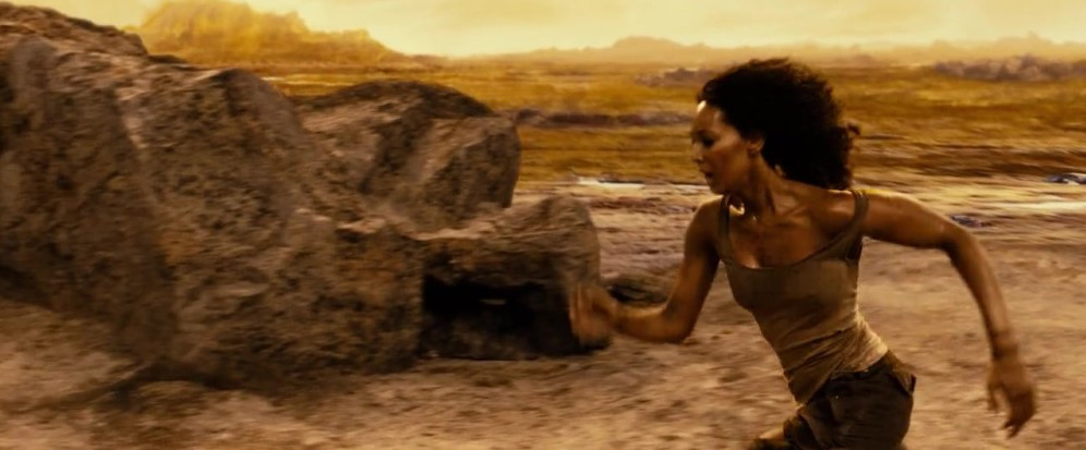 Keri Hilson Riddick Scene  nude photo