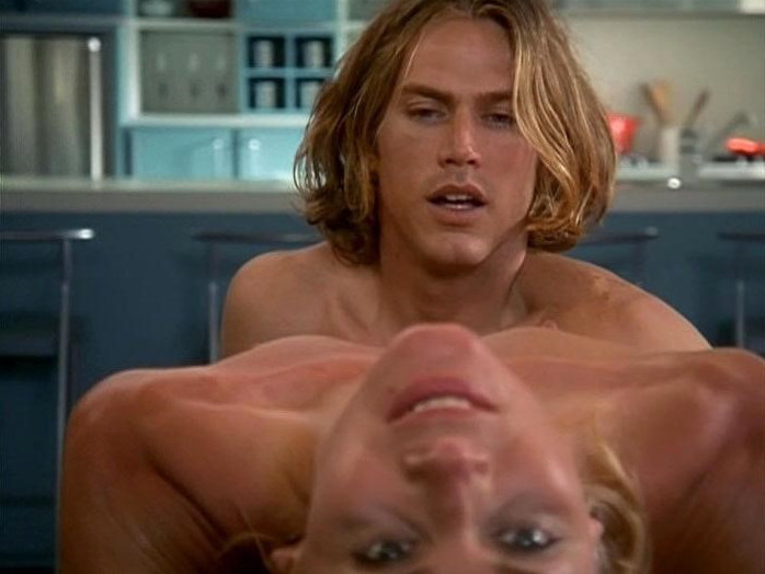 Kim Cattrall  nude photo