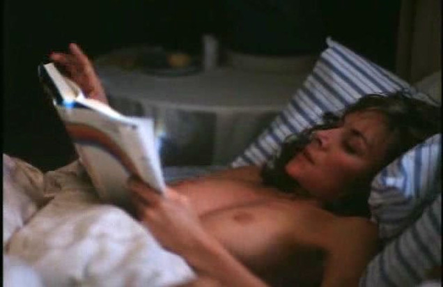 Kim Cattrall Sexy Actress Naked Tits  nude photo