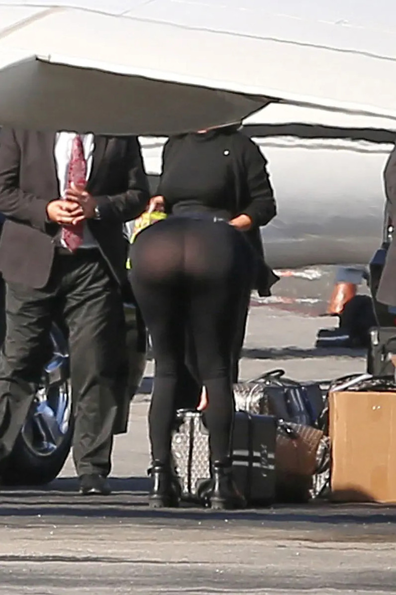 Kris Jenner Big Ass Bent Over  nude photo