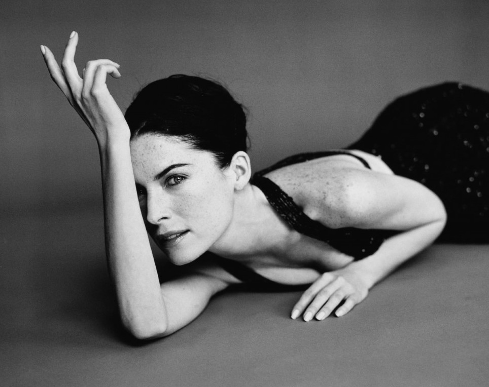 Lara Flynn Boyle  nude photo