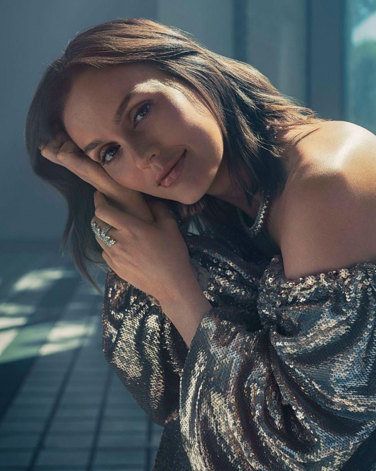 Leighton Meester  nude photo