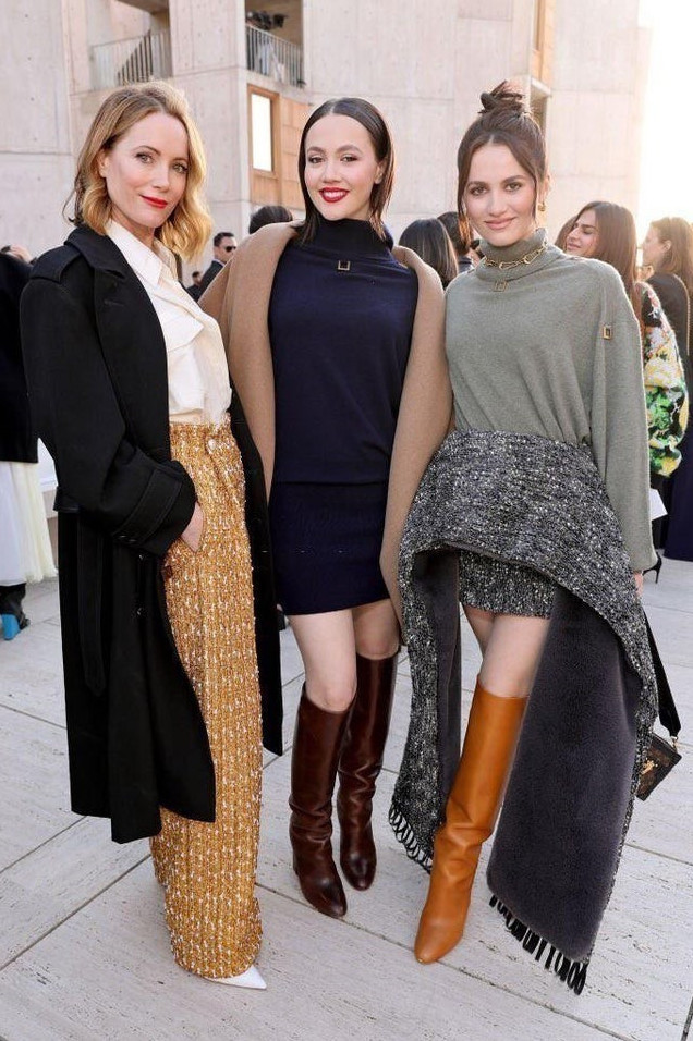 Leslie Mann  nude photo