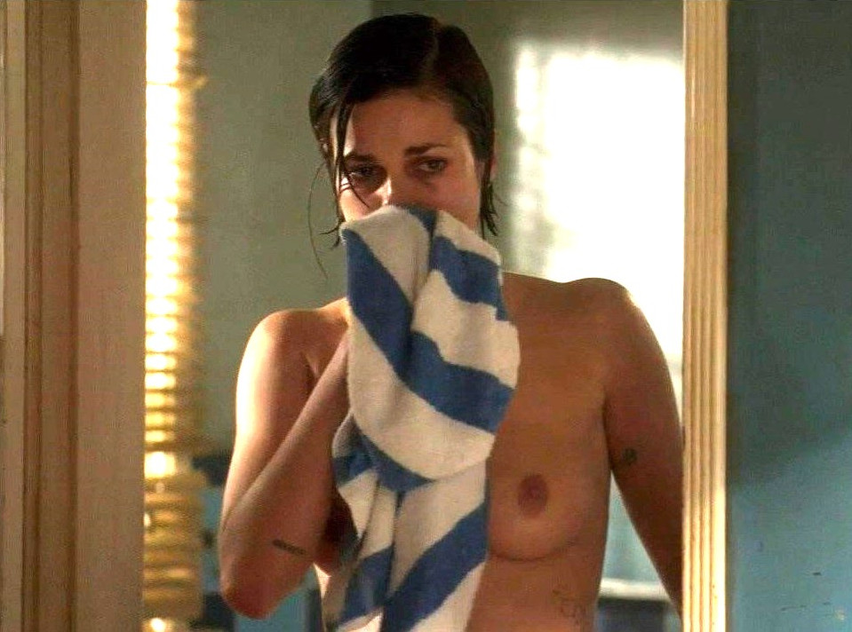 Lina Esco Hot Actress Boobs  nude photo