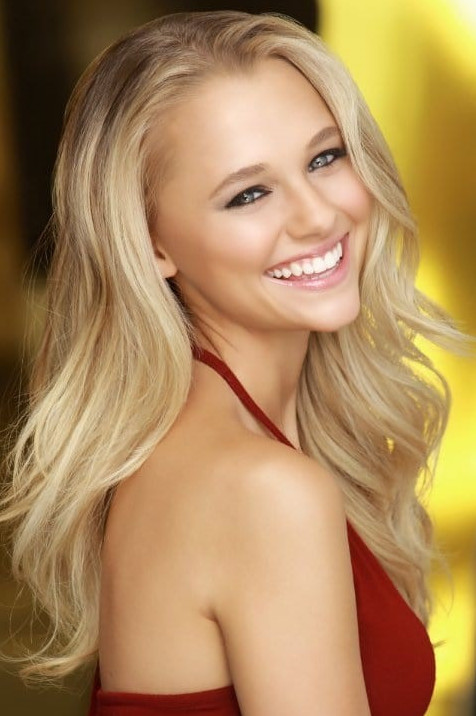 Madison Iseman Gorgeous Blonde Actress  nude photo