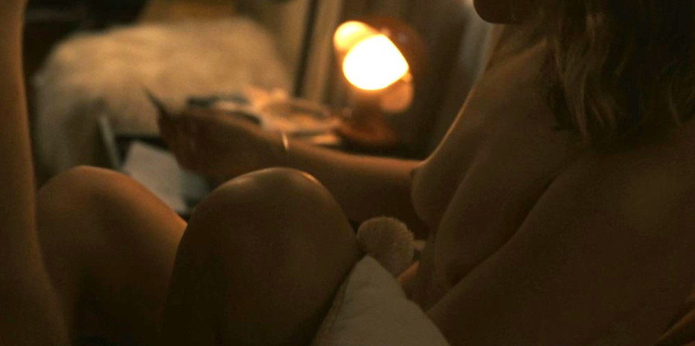 Madison Iseman Nude Tits Hot Actress  nude photo