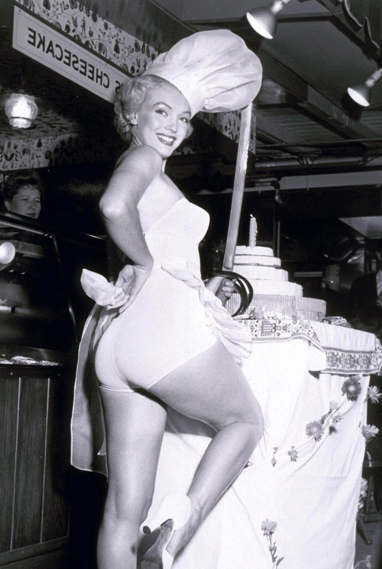 Marilyn Monroe  nude photo