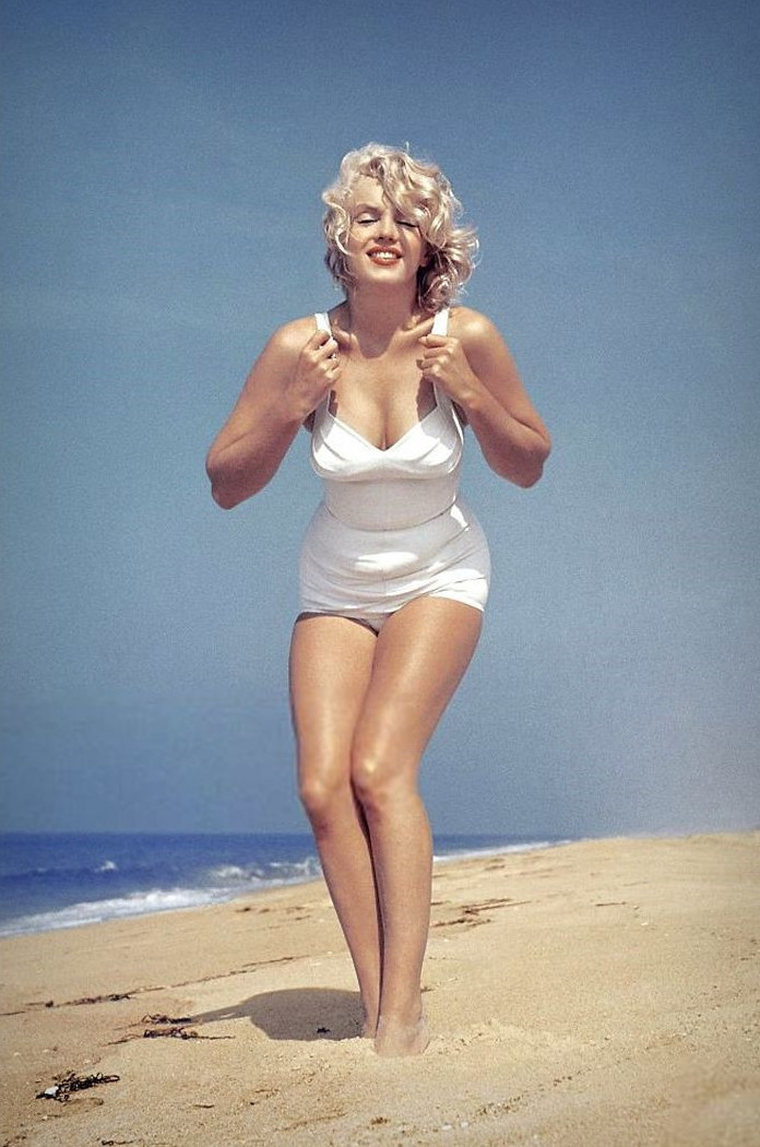 Marilyn Monroe  nude photo