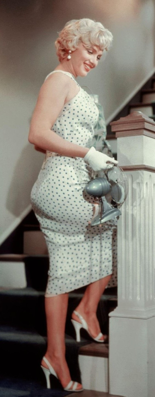 Marilyn Monroe  nude photo