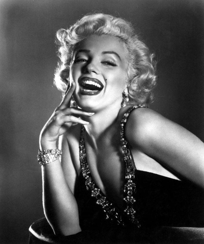 Marilyn Monroe Laughing  nude photo