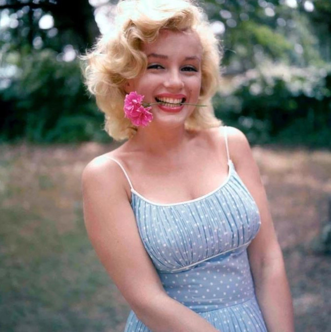 Marilyn Monroe Love Quotes  nude photo